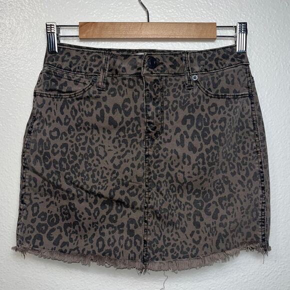 MUDD Mini Skirt size 3 Stretch Denim Cut Off Leopard Print Brown Tan Y2K 2000's - Picture 4 of 16